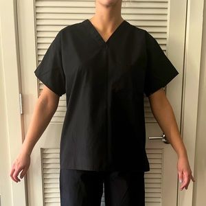 GEM black scrub top